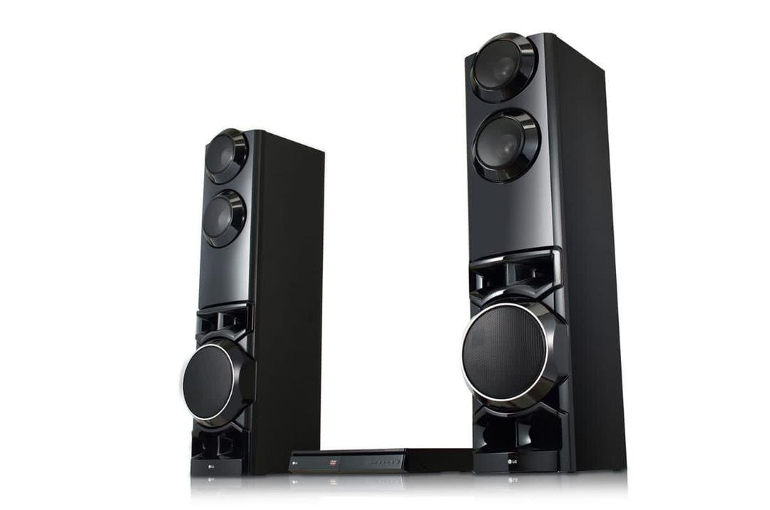 LG 1250W Home Theater System LHD687