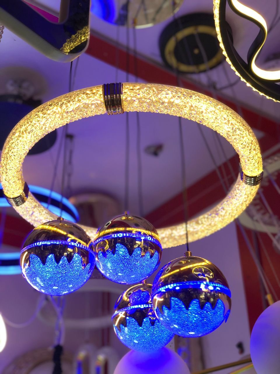 Led Pendant Pop Light and Chandelier Lamp - 3 in 1 color