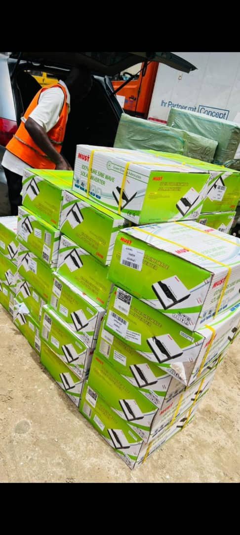 3KW 24V/80A PURE SINE WAVE HYBRID MPPT INVERTER - MUST PV-18 3024 VPM